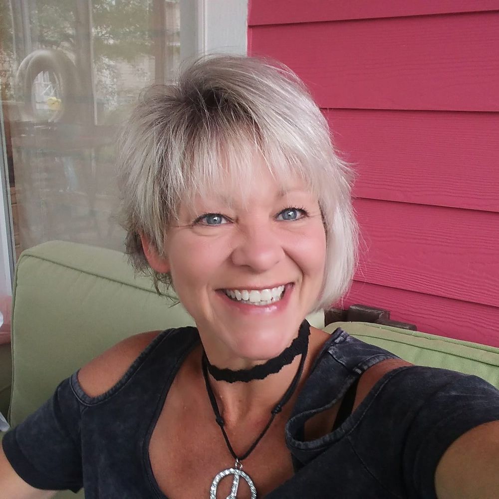 Meet your Posher, Cindy